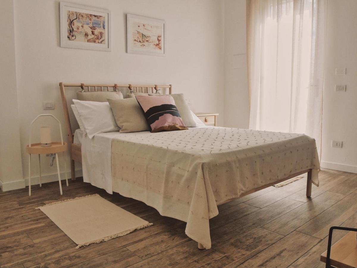 Adele E Il Duca Bed And Breakfast เลชเช ภายนอก รูปภาพ