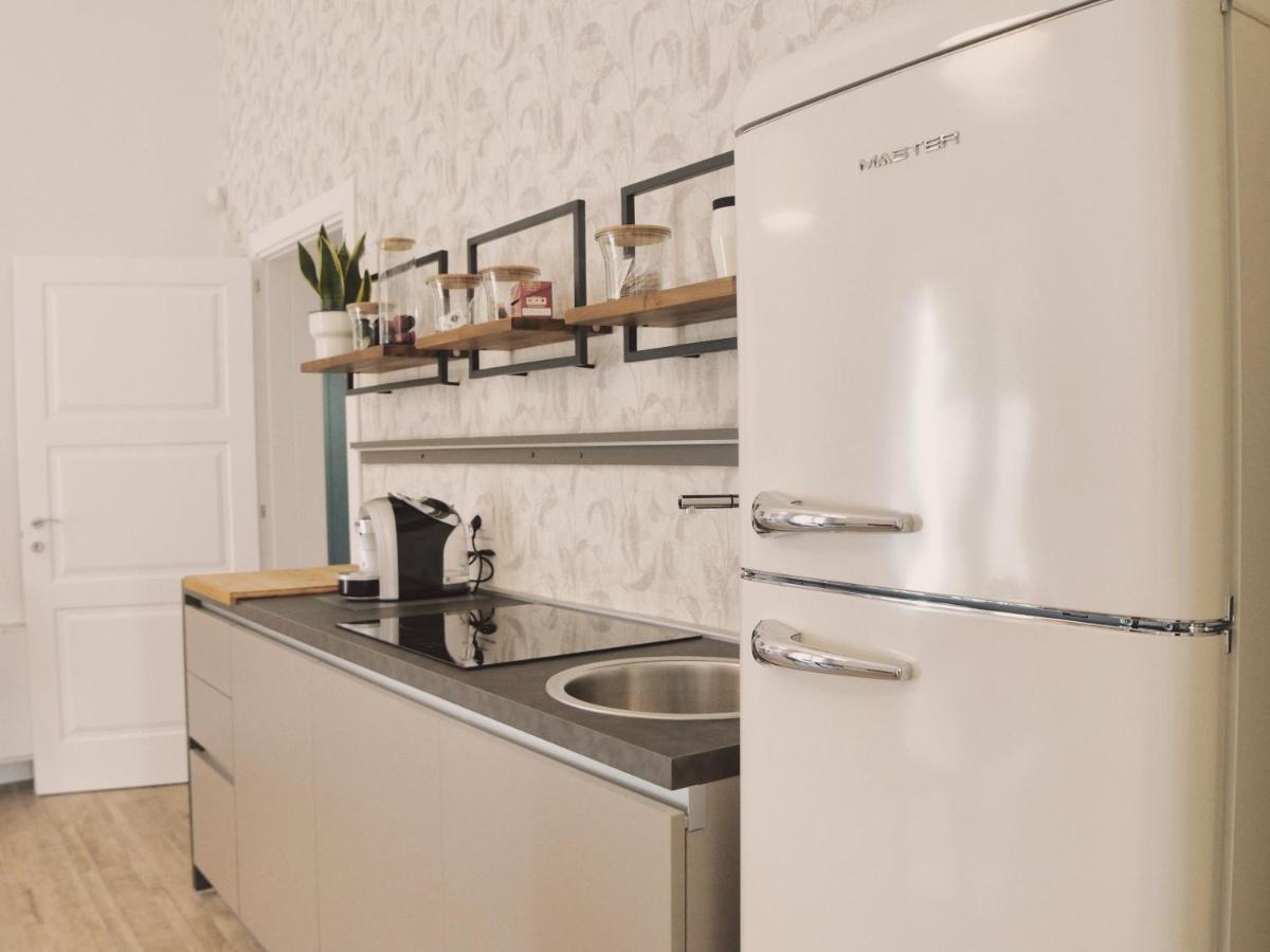 Adele E Il Duca Bed And Breakfast เลชเช ภายนอก รูปภาพ
