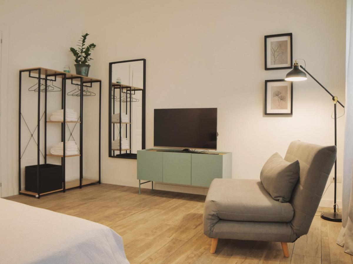 Adele E Il Duca Bed And Breakfast เลชเช ภายนอก รูปภาพ